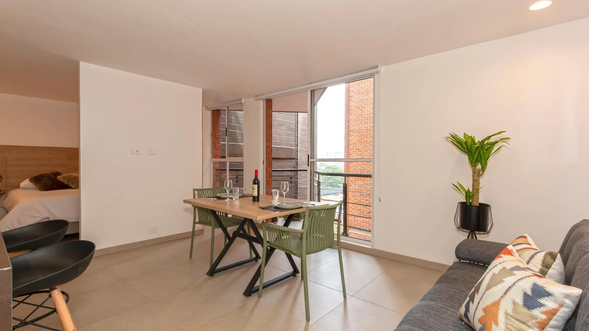 Edificio Casa Roma By Host Medellin Apartment