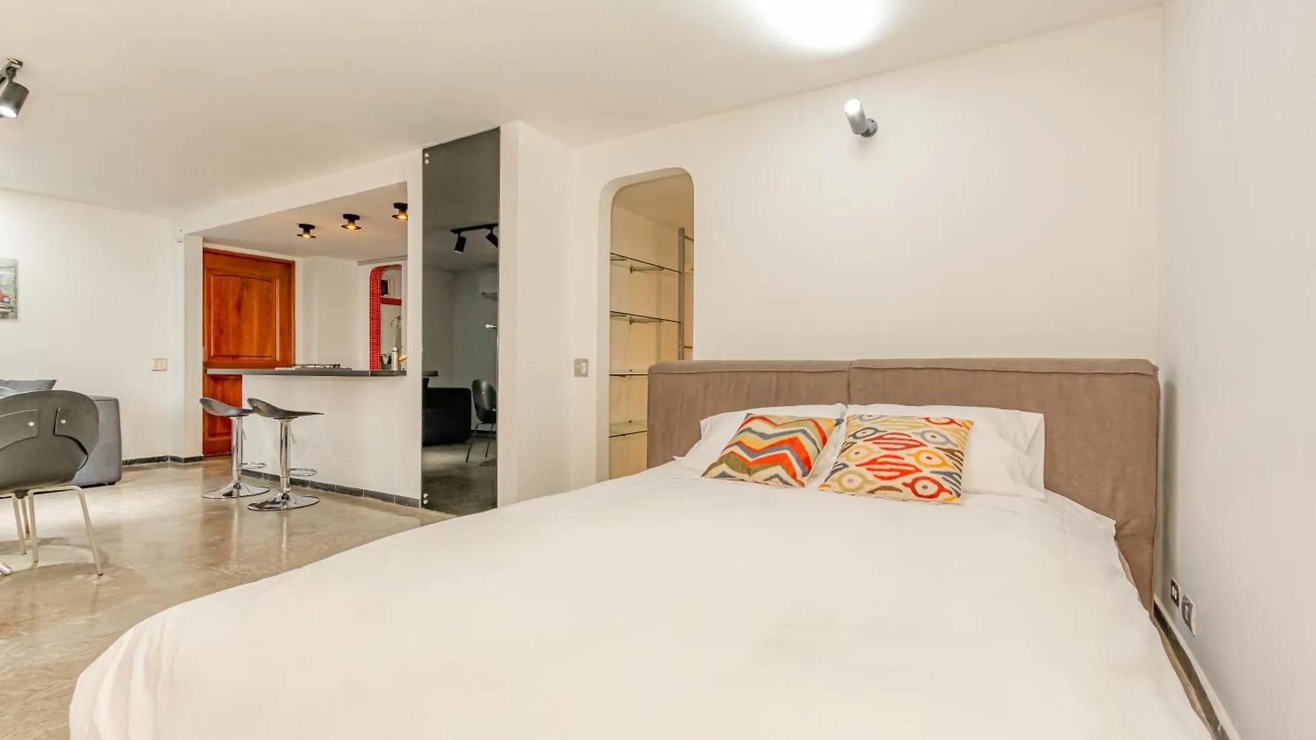 Edificio Casa Roma By Host Medellin Apartment